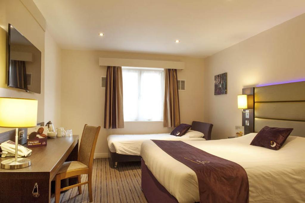 Premier Inn Inverness East Room photo