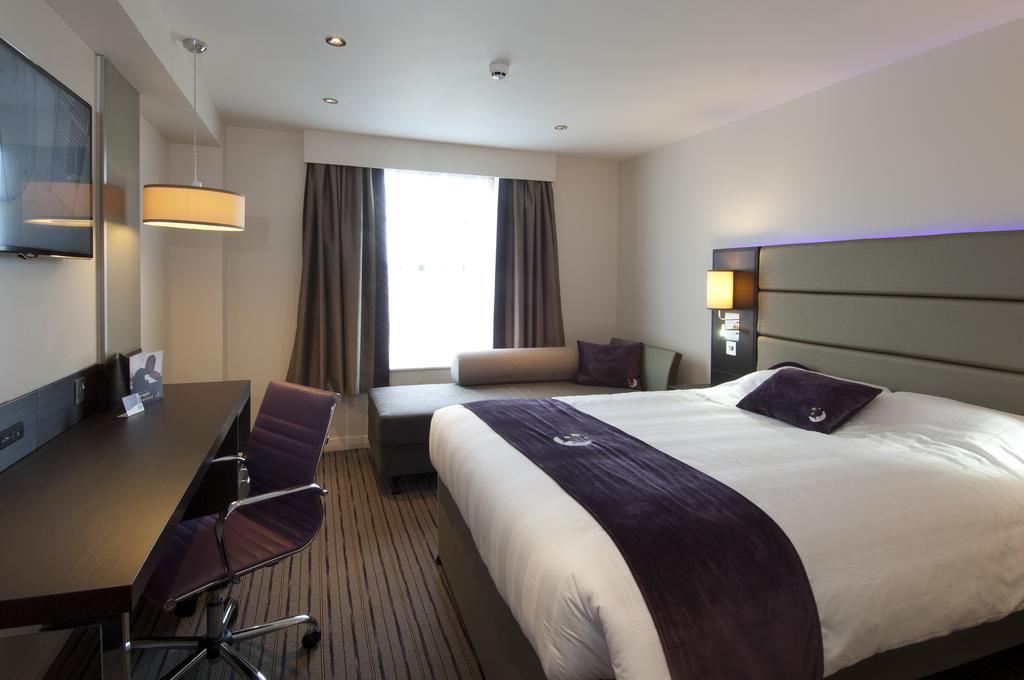 Premier Inn Inverness East Room photo
