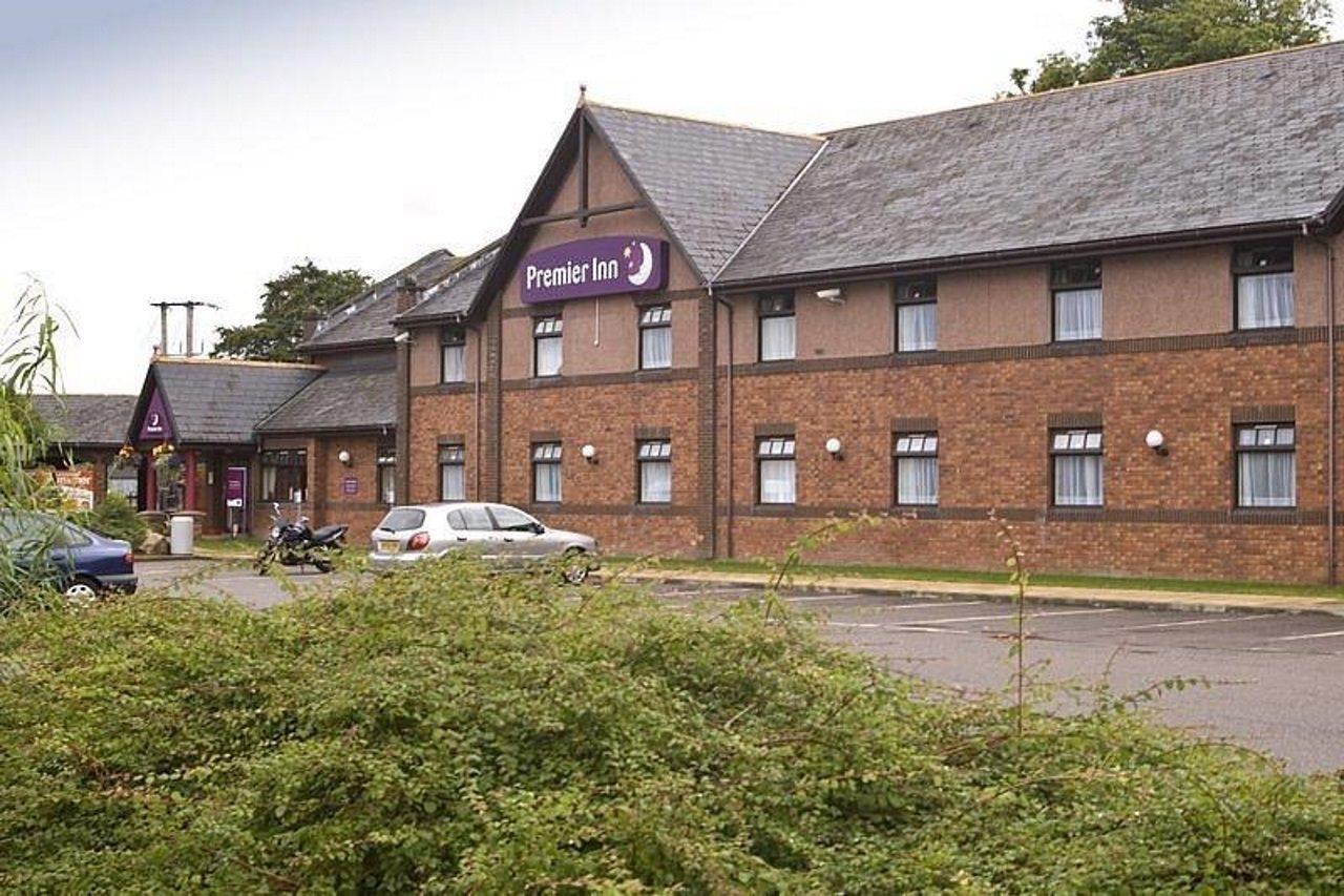 Premier Inn Inverness East Exterior photo