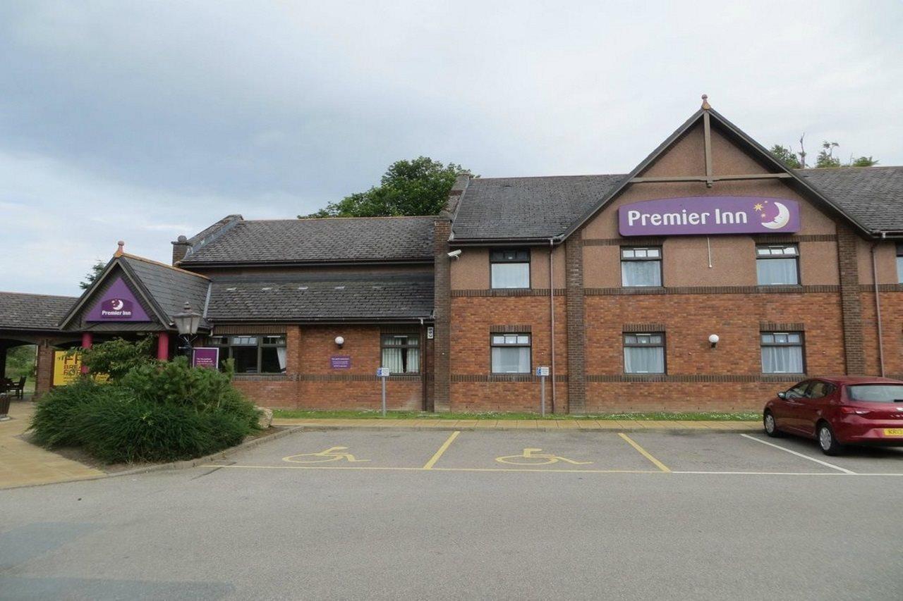 Premier Inn Inverness East Exterior photo